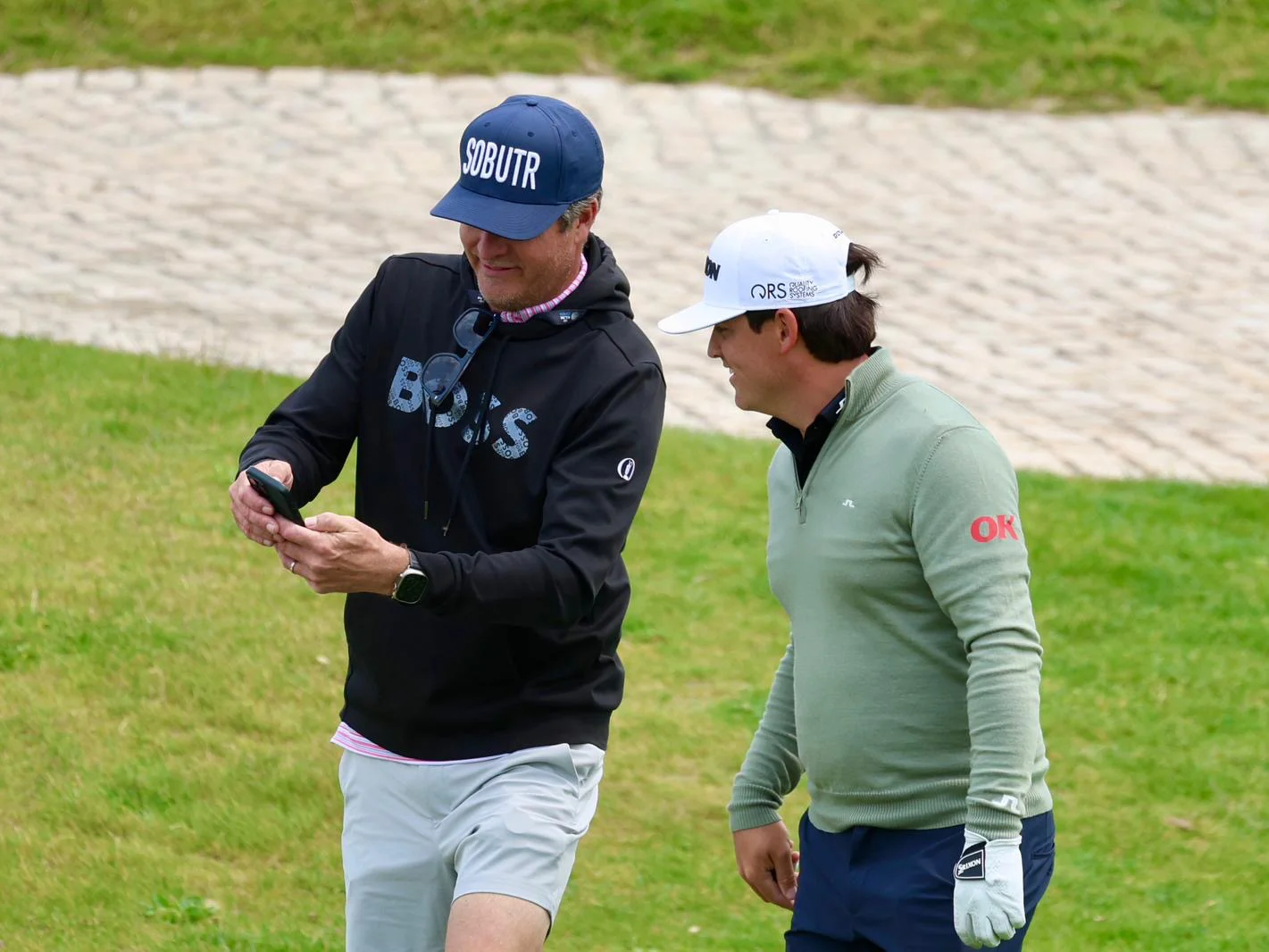 Mikel Vos working with Darius van Driel